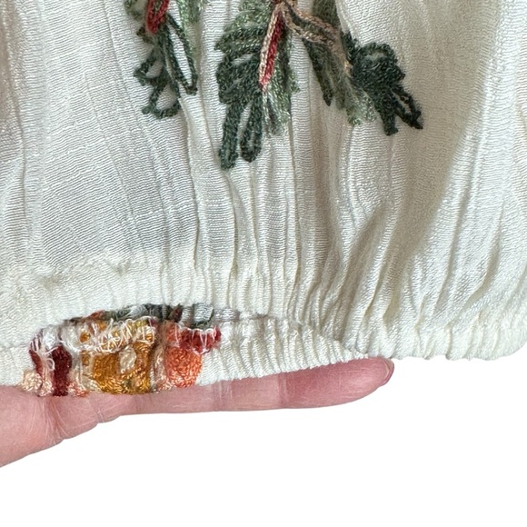 Anthropologie Fig and Flower Floral Embroidered
Top boho size M babydoll - Picture 4 of 10